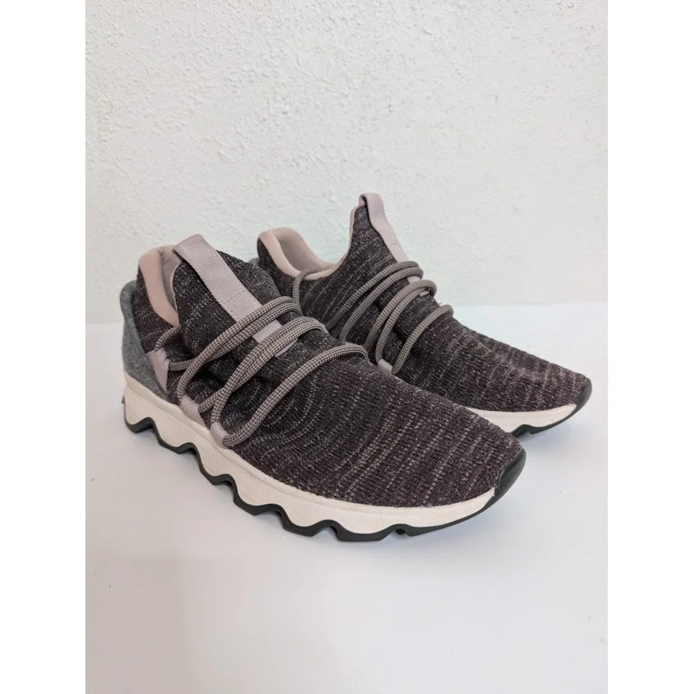 Sorel Kinetic Womens Size 8.5 Gray Athletic‎ Running Walking Shoes Sneakers Lace